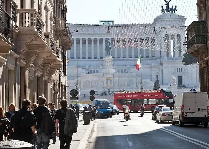 Rental In Rome Trevi Fouintain View Apartment Apartmán Řím