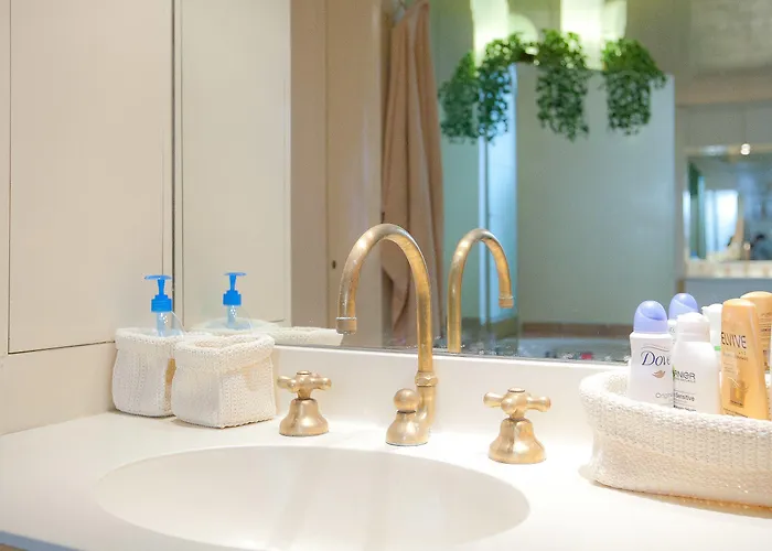 Daire Rental In Rome Trevi Fouintain View Apartment Roma